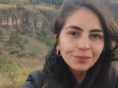 SweetShanny - female with black hair and  big tits webcam at xLoveCam
