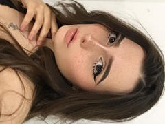 EmmyMayson - female with brown hair and  big tits webcam at LiveJasmin