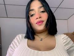 SweetyCarolinaHot - female with black hair webcam at xLoveCam
