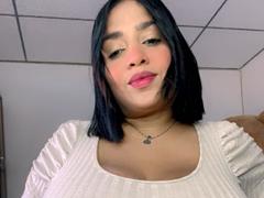 SweetyCarolinaHot from xLoveCam