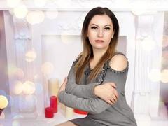 SweetyLenny - female with brown hair and  small tits webcam at xLoveCam