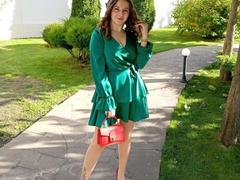 SweetyMollyyss - female with brown hair webcam at ImLive
