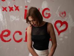 SweetyNikki - female webcam at xLoveCam