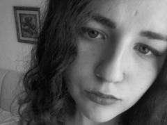 SweetyxBunny - female with brown hair and  small tits webcam at xLoveCam