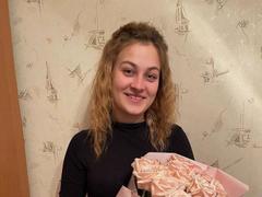 Swoiia - female with brown hair and  small tits webcam at xLoveCam