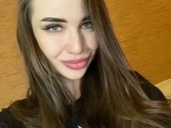 JadoreX - female with brown hair webcam at xLoveCam