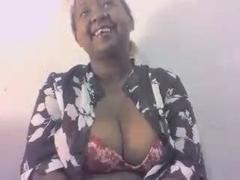 Sylvianah from xLoveCam