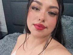 SyraPalmer - female with black hair webcam at LiveJasmin