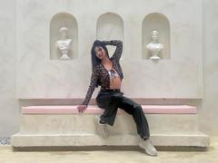 TaharaRomanov - female with black hair webcam at xLoveCam