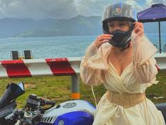 TalithaGillick - blond female with  big tits webcam at xLoveCam