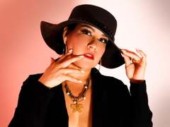 TamaraFoxy - female with black hair webcam at xLoveCam