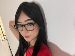 Tamaramml - female with black hair and  big tits webcam at xLoveCam
