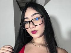 Tamaramml - female with black hair and  big tits webcam at xLoveCam