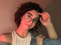 TameikaMacclellan - female with black hair webcam at xLoveCam