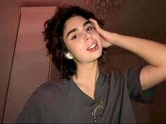 TameikaMacclellan - female with black hair webcam at xLoveCam