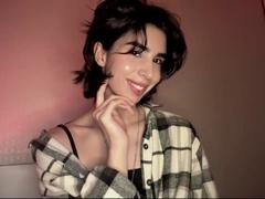 TameikaMacclellan - female with black hair webcam at xLoveCam