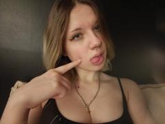 TameshaSchrimpf - female webcam at xLoveCam
