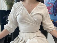 Tandira - female with brown hair and  small tits webcam at xLoveCam