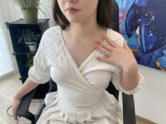 Tandira - female with brown hair and  small tits webcam at xLoveCam