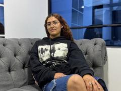 TaniaLux - female with red hair and  big tits webcam at xLoveCam