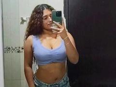 TaniaLux - female with red hair and  big tits webcam at xLoveCam