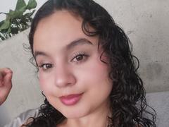 KariLiu - female with black hair and  big tits webcam at ImLive