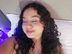 KariLiu - female with black hair and  big tits webcam at ImLive