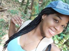 Tania69s - female with black hair webcam at xLoveCam