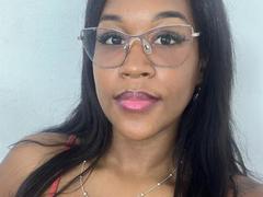 Tania69s from xLoveCam