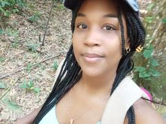 Tania69s - female with black hair webcam at xLoveCam