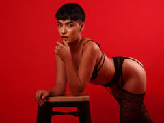 TanishaEvanis - female with black hair webcam at xLoveCam