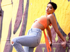 TanishaEvanis - female with black hair webcam at xLoveCam