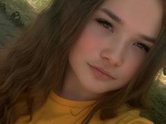 TanniLoveX - female with brown hair webcam at xLoveCam