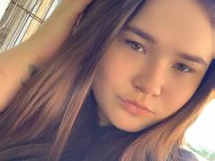 TanniLoveX - female with brown hair webcam at xLoveCam