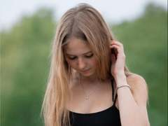 TanyaTandus - blond female webcam at xLoveCam