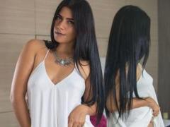 EvaHenings - female with black hair and  big tits webcam at LiveJasmin