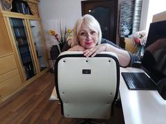 Tashyncik - blond female with  big tits webcam at xLoveCam