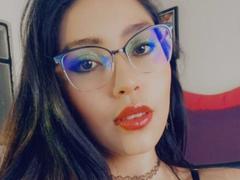 TatianaOnnel - female with black hair and  big tits webcam at xLoveCam