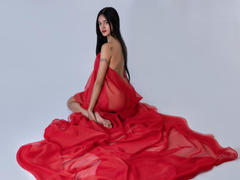 TaylorDiamons - female with black hair webcam at xLoveCam