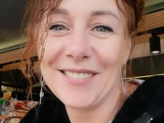 TaylorFoxT - female with red hair and  big tits webcam at xLoveCam