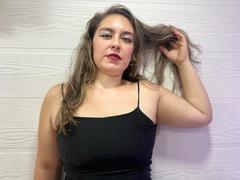 TaylorNova - female with brown hair and  big tits webcam at LiveJasmin