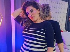 TaylorrSmith - blond female with  big tits webcam at xLoveCam