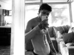 TemptKing_ - male webcam at StripChat
