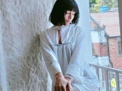 Teokyoo - female with black hair and  small tits webcam at xLoveCam