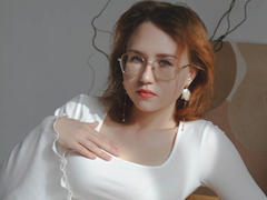 TeresaFelps - female with brown hair and  big tits webcam at LiveJasmin