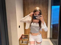 TereseGioe - female webcam at xLoveCam