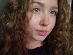 TerraMaul - female with brown hair webcam at xLoveCam