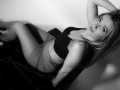 TessSweet - blond female webcam at LiveJasmin