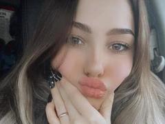 TessaHawkin - female with red hair webcam at xLoveCam