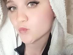 TessaRenata - female with brown hair webcam at xLoveCam